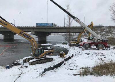 Broken 900-mm concrete/steel pressure grey water pipe in the Île Charon area